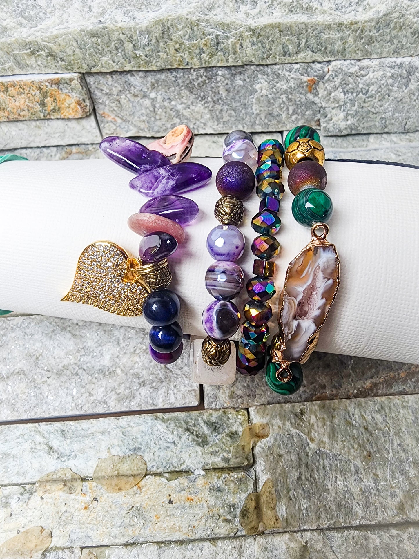 URGENCY STACK OF AMETHYST, AGATE, & SPARKLE - AN ENERGETIC BURST OF HEALING CRYSTALS & COSMIC CLARITY.