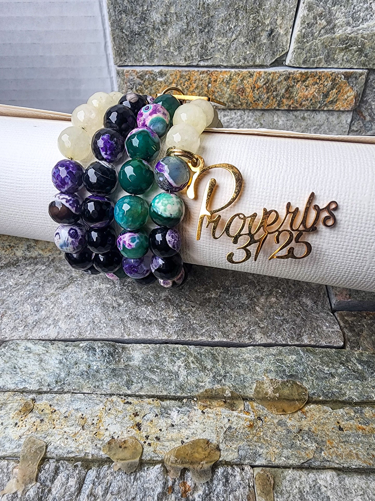 Proverbs : Wire-Wrapped Green and Purple Agate Bracelet